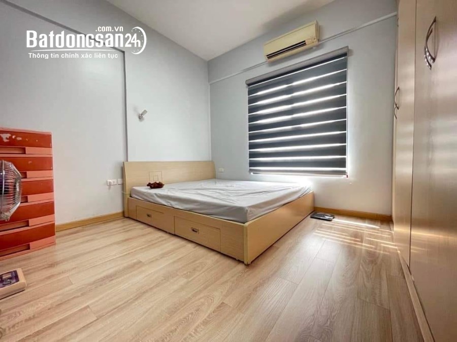 Bán chung cư C4 mặt phố Nguyễn Cơ Thạch, Mỹ Đình, Nam Từ Liêm, 82m2,