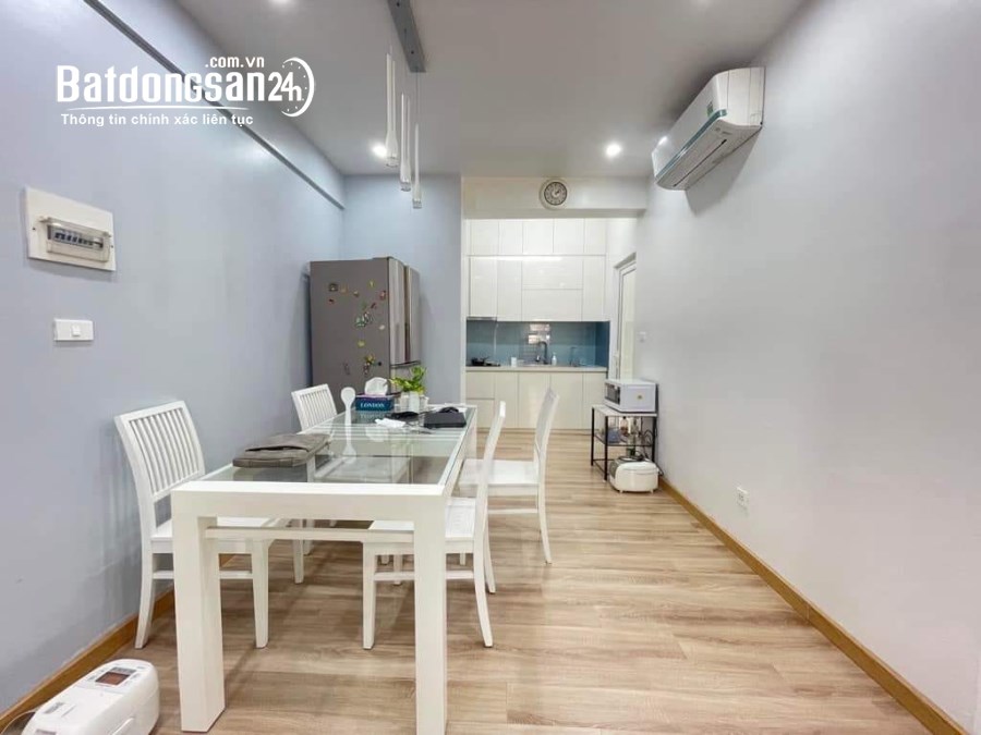 Bán chung cư C4 mặt phố Nguyễn Cơ Thạch, Mỹ Đình, Nam Từ Liêm, 82m2,