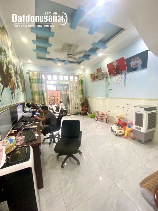 QUẬN 12, HIỆP THÀNH, NHÀ 43M2, 2 TẦNG HẺM XE HƠI, CHỈ NHỈNH 3 TỶ 