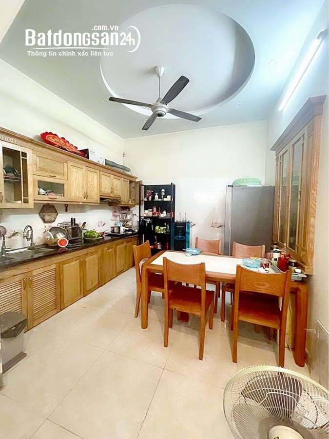 Bán nhà Khúc Thừa Dụ - Lê Chân, 40m 3 tầng giá chỉ 2.1 tỉ