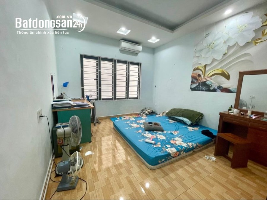 Bán nhà Khúc Thừa Dụ - Lê Chân, 40m 3 tầng giá chỉ 2.1 tỉ