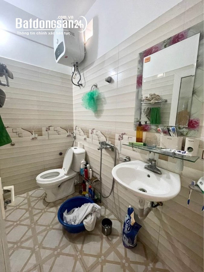 Bán nhà Khúc Thừa Dụ - Lê Chân, 40m 3 tầng giá chỉ 2.1 tỉ