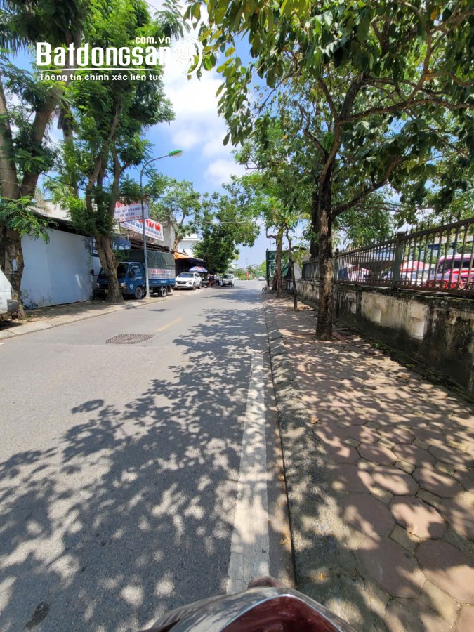 Bán Biệt Thự View Hồ Tây, Đường Hồ Sen , 4 Tầng, 2 Thoáng, 155m2, 44 Tỷ.