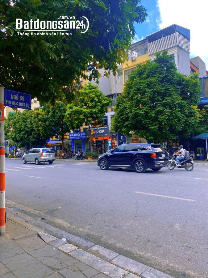 Nhà đẹp Khúc Thừa Dụ,Cầu Giấy, Ngõ nông, 50m ra phố, An sinh tốt, Đầy đủ nội thất,40m