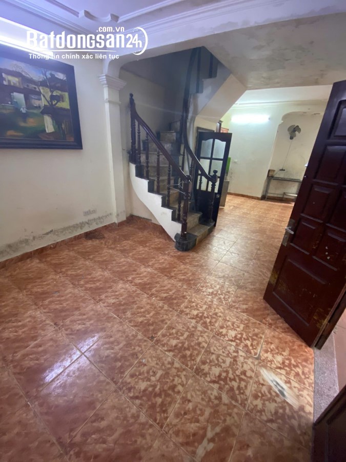 Cho thuê nhà ngõ 155 đường Cầu Giấy phường Quan Hoa, 48m x 5T - 6 phòng giá 18tr