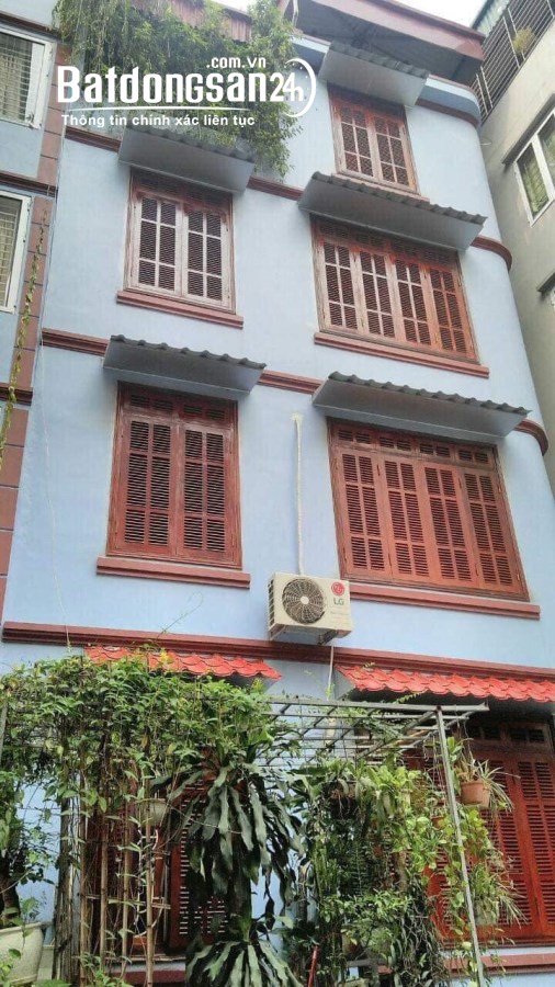 Cho thuê nhà Hào Nam Đống Đa 48m x 5T - 5 ngủ , 4 VS giá 18 triệu, KD online, nhóm
