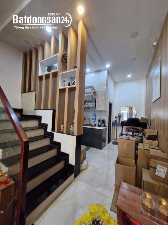 Bán nhà đường Gò Dưa, Tam Bình, Thủ Đức,  Ở liền, 3 tầng full nội thất