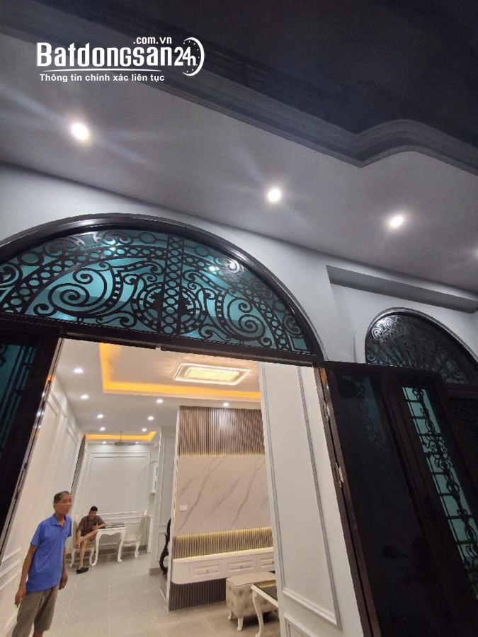 BÁN NHÀ PHỐ QUAN NHÂN; NGAY SÁT ROYAL CITY; NGÕ 3 GÁC, Ô TÔ 115M; GIÁ