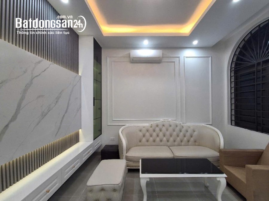 BÁN NHÀ PHỐ QUAN NHÂN; NGAY SÁT ROYAL CITY; NGÕ 3 GÁC, Ô TÔ 115M; GIÁ