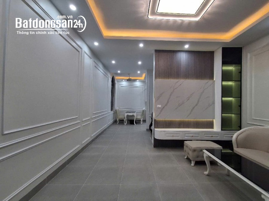 BÁN NHÀ PHỐ QUAN NHÂN; NGAY SÁT ROYAL CITY; NGÕ 3 GÁC, Ô TÔ 115M; GIÁ