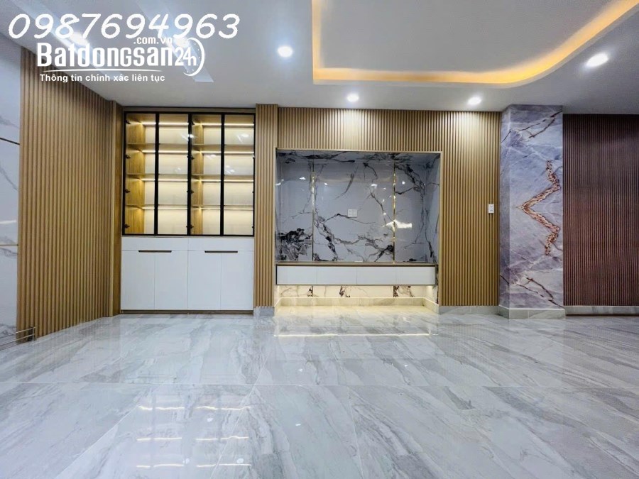 QUẬN 4, TÔN THẤT THUYẾT - CÁCH VÀI CĂN RA MẶT TIỀN, NHÀ ĐẸP VÀO Ở