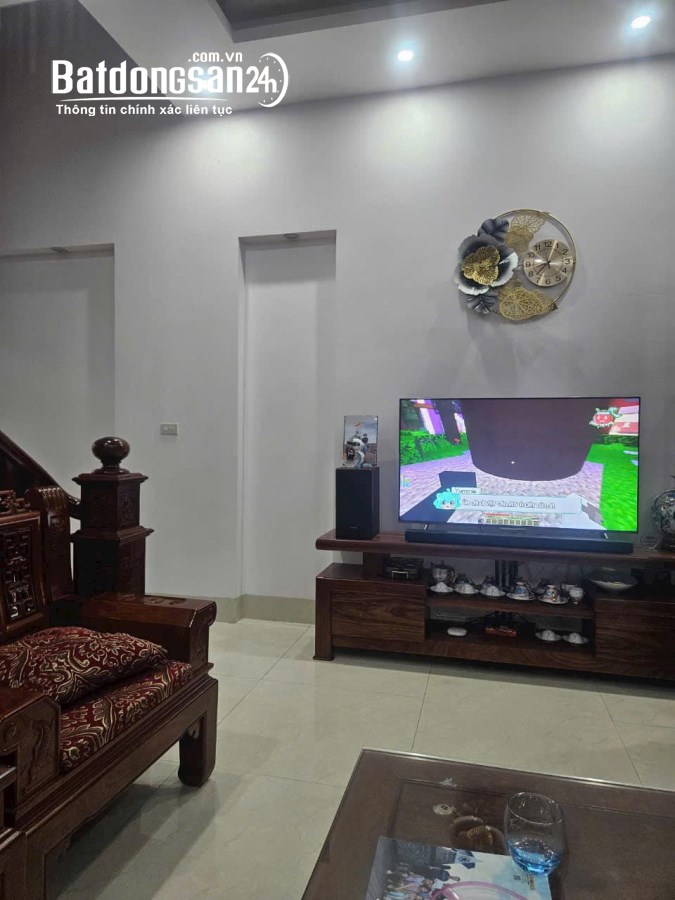 Bán nhà 3.5T, mặt phố khu Đông Nam Cường, TP Hải Dương 98m2, mt 5m, nhà đẹp,