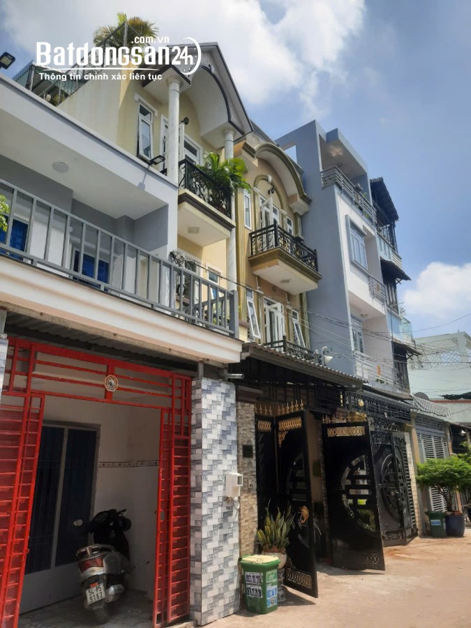 Bán nhà HXH Bình Thành, Phường Bình Hưng Hòa B, 4x14m2, 3 tầng, 4PN, 3 WC, nhỉnh 4 tỷ