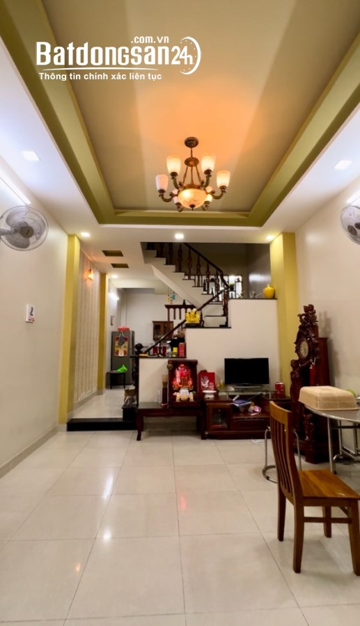 Bán nhà HXH Bình Thành, Phường Bình Hưng Hòa B, 4x14m2, 3 tầng, 4PN, 3 WC, nhỉnh 4 tỷ