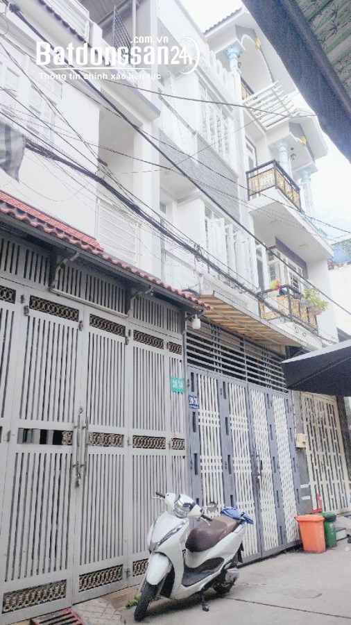 Bán nhà HXH Bình Thành, Quận Bình Tân42m2, 3 tầng, 3 phòng ngủ, 3 vệ sinh, giá hơn 4 tỷ