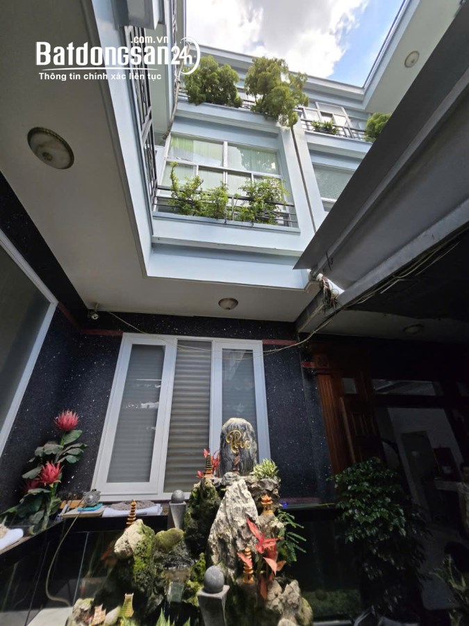 Bán nhà riêng( 8*19 ) 3 tầng  Quốc Lộ 50 xã Phong Phú Bình Chánh chỉ