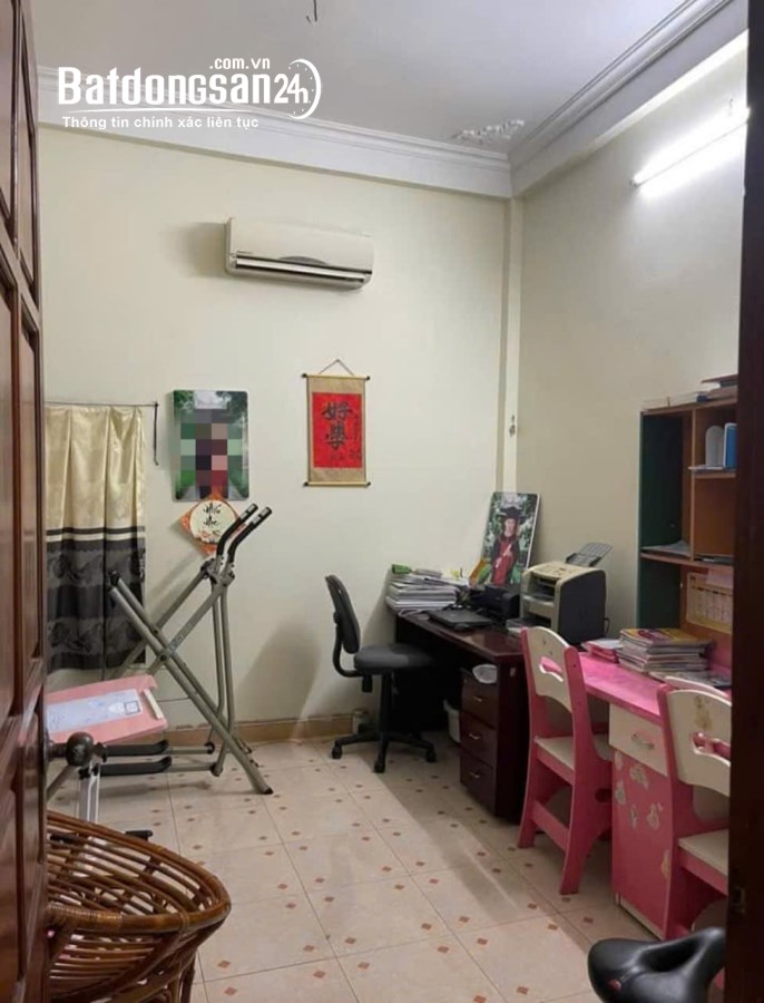 Bán nhà  Khúc Thừa Dụ Cầu Giấy 52m x 4T giá 10.6 tỷ, 15m ô tô, gần công viên Cầu Giấy