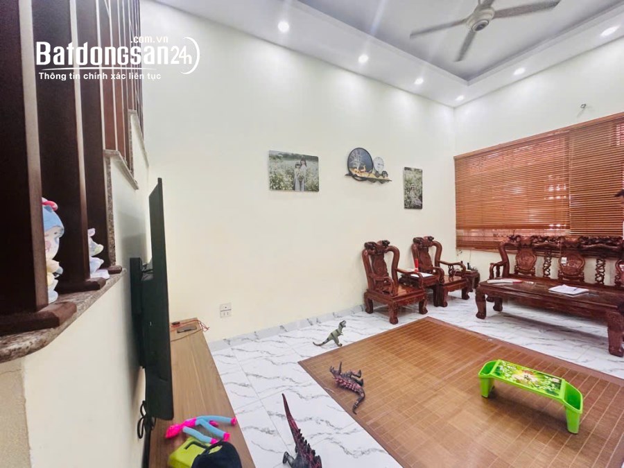 Nhà riêng đường 19/05 KĐT Văn Quán Ô Tô trước cửa 77m2,xây 4 tầng,mặt