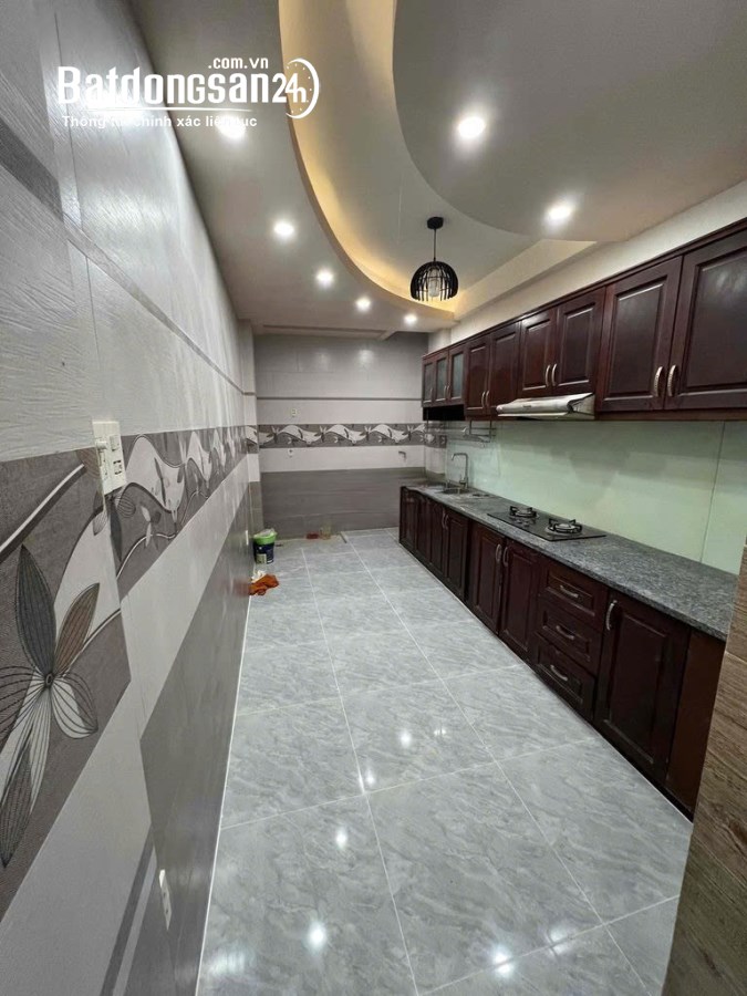 🔸 Nhà Hẻm xe hơi Thành Thái, Quận 10, 3x11 m, 5 phòng ngủ, 5 máy lạnh