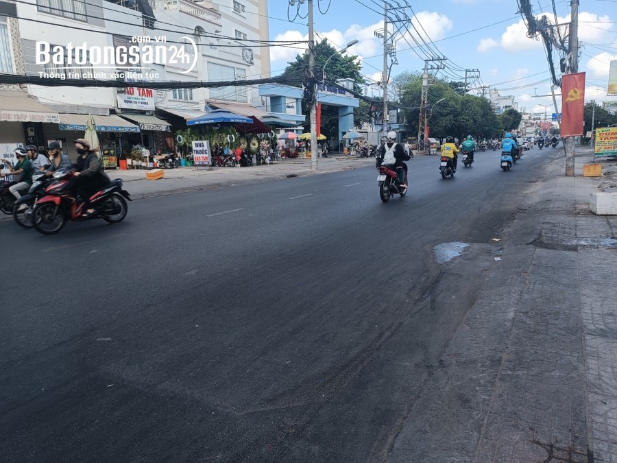 Bán Khách Sạn (8,1X32m) Mặt Tiền Nguyễn Thị Búp, Tân Chánh Hiệp, Q12