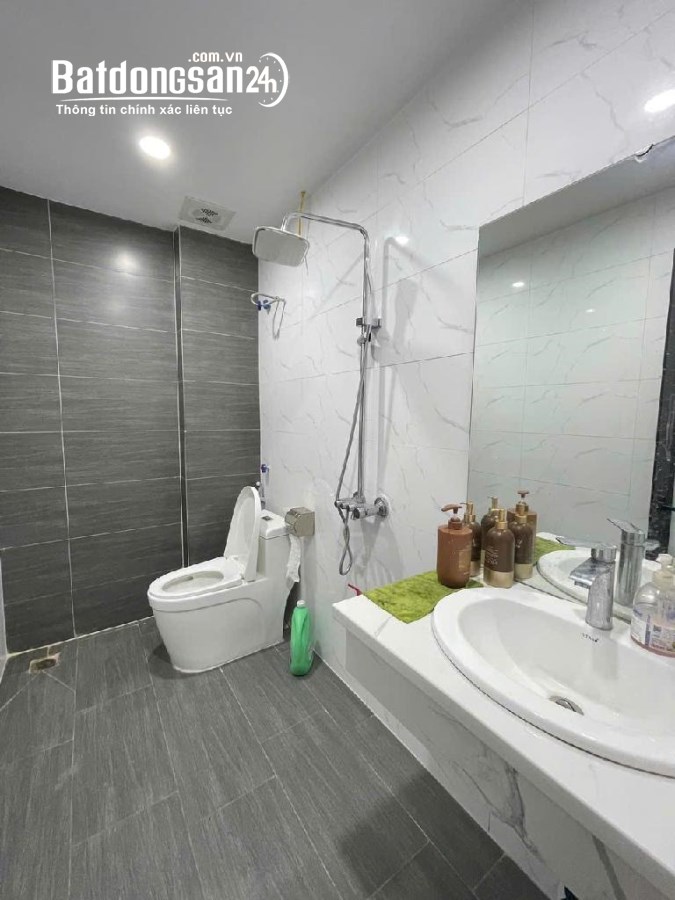 MẶT NGÕ HOÀNG ĐẠO THÀNH - 6 TẦNG THANG MÁY - GARA Ô TÔ - VỪA Ở VỪA KINH DOANH 