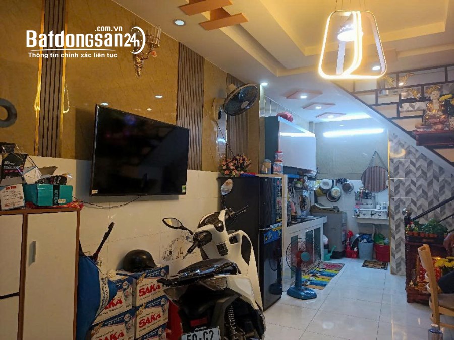 Bán Nhà Mới 3 Tầng, Nội Thất, Liên Khu 10-11, Bình Trị Đông