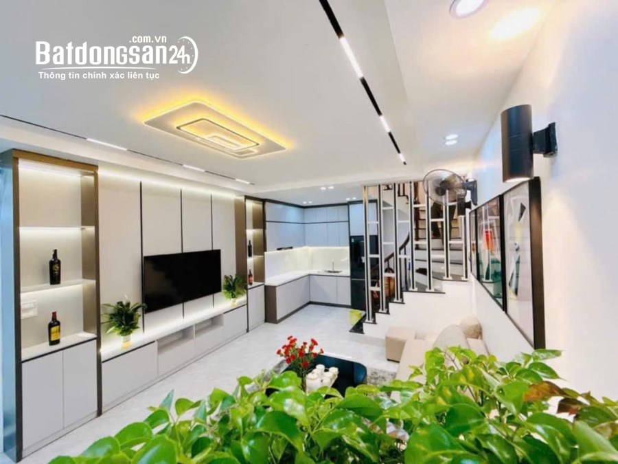 BÁN NHÀ MẶT PHỐ TRẠM LONG BIÊN 55M,.MT5M - KINH DOANH ĐỈNH - 6 TẦNG