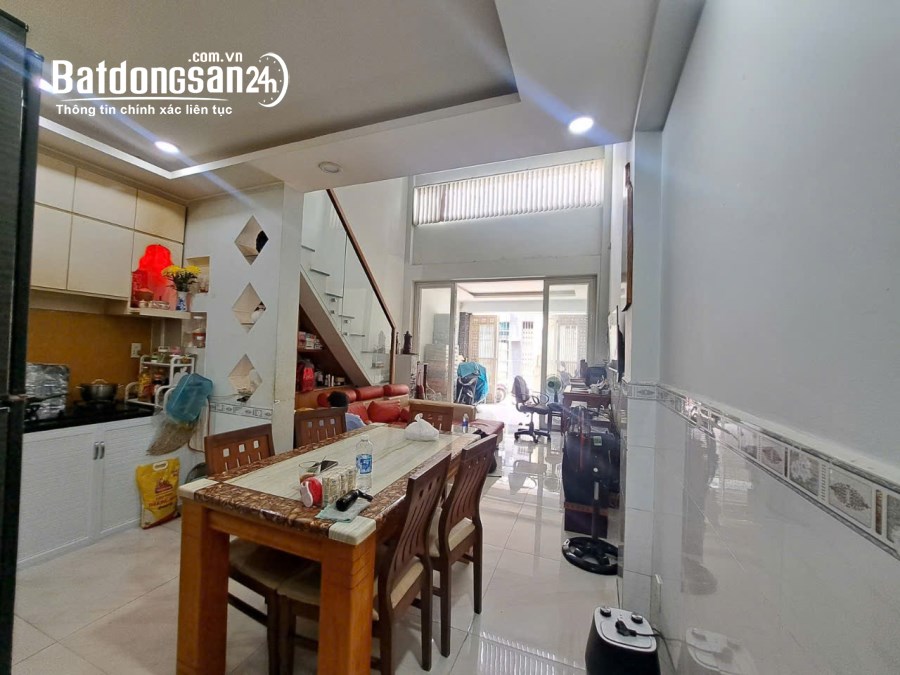 Ngộp Huỳnh Thiện Lộc - Tân Phú 4x20m2 - 2 tầng Mới - Views HXH, MT