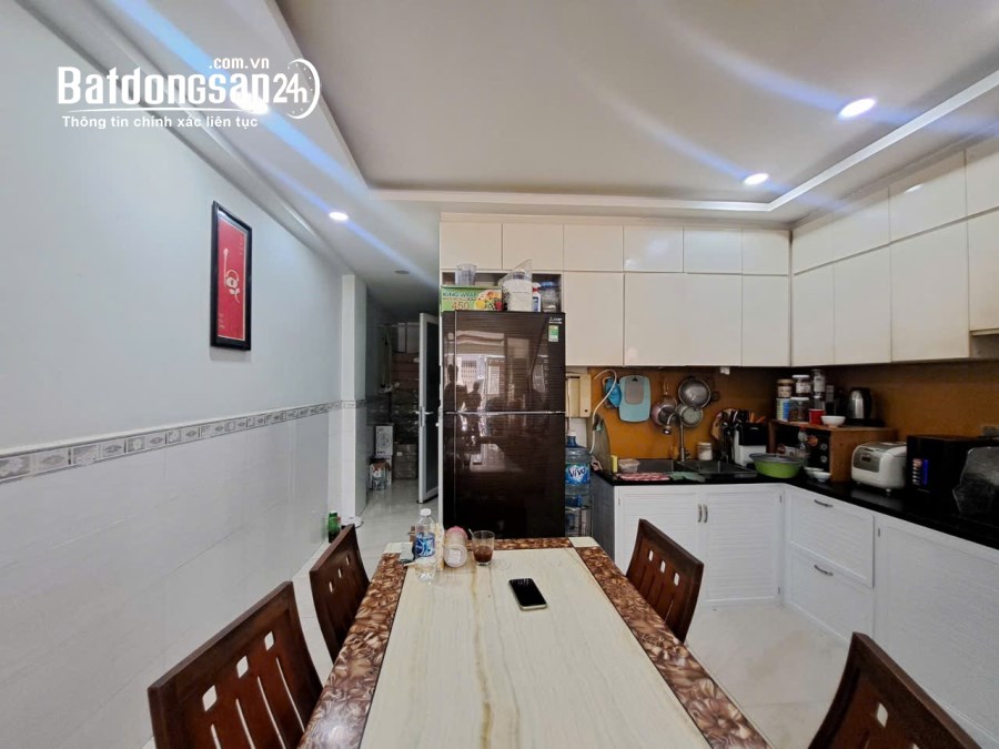Ngộp Huỳnh Thiện Lộc - Tân Phú 4x20m2 - 2 tầng Mới - Views HXH, MT