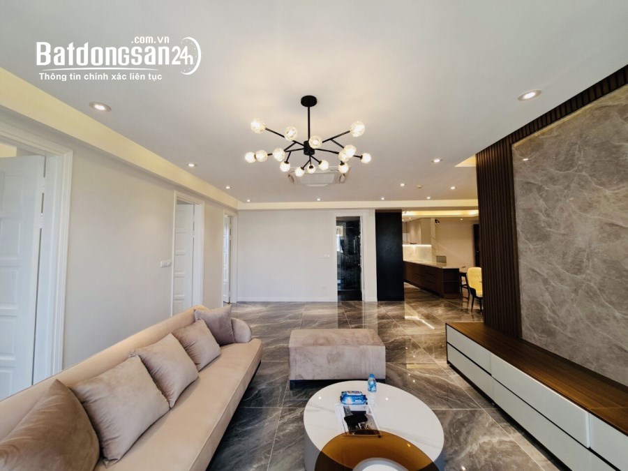 Cho thuê căn hộ chung cư CT36 Xuân La quận Tây Hồ - 100m2 ( 3PN)