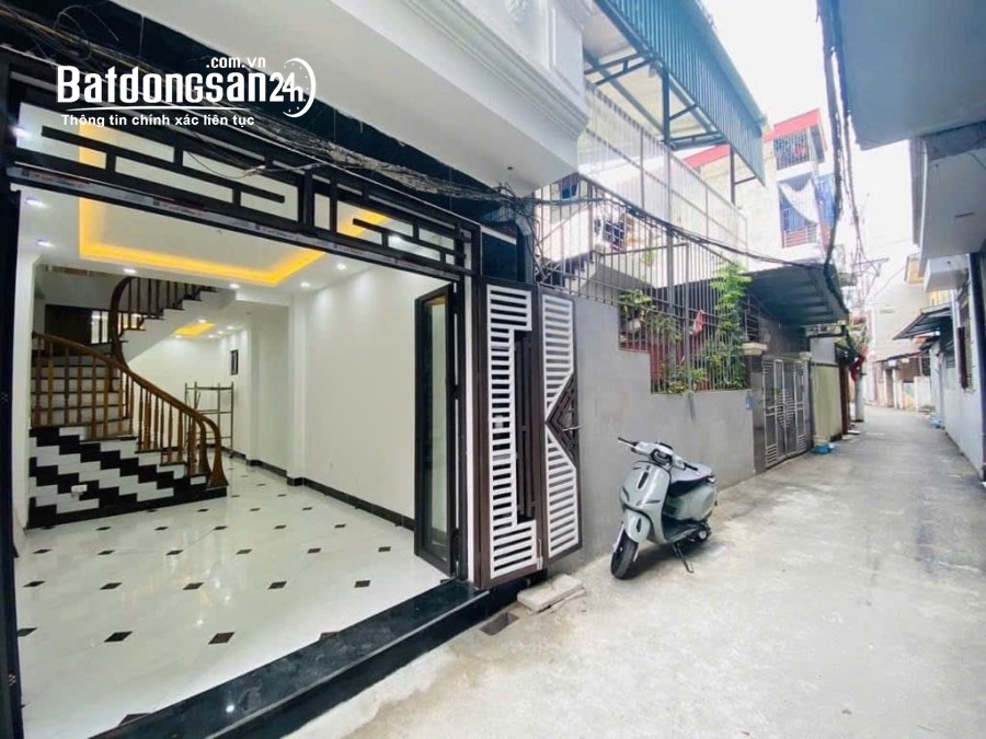 Bán nhà Nguyễn Hoàng Tôn, Tây Hồ 48m x 5 tầng x MT4m, dân xây, ngõ