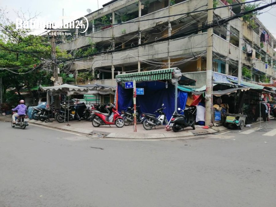 Xuất ngoại cần bán lại căn trệt cc Phạm Thế Hiển lh 0944918465