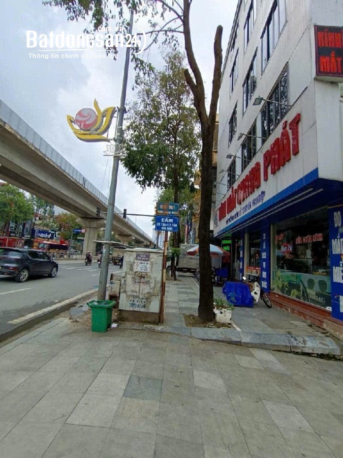 Tòa nhà 3 tầng - 70m² - Ô tô đỗ cửa - Giá 8.x tỷ - Quang Trung, Hà Đông**