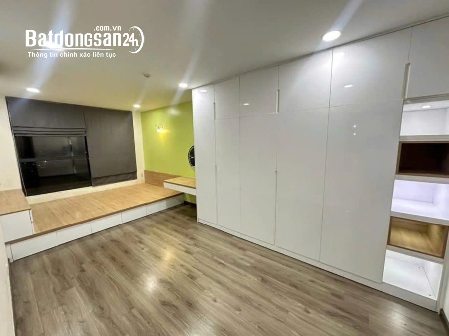 Rổ Hàng 3PN Quận 4, Chỉ Từ 4,5 tỷ - 5,2 tỷ, View Sông, Đầy Đủ NT, 5 phút đến Q1.