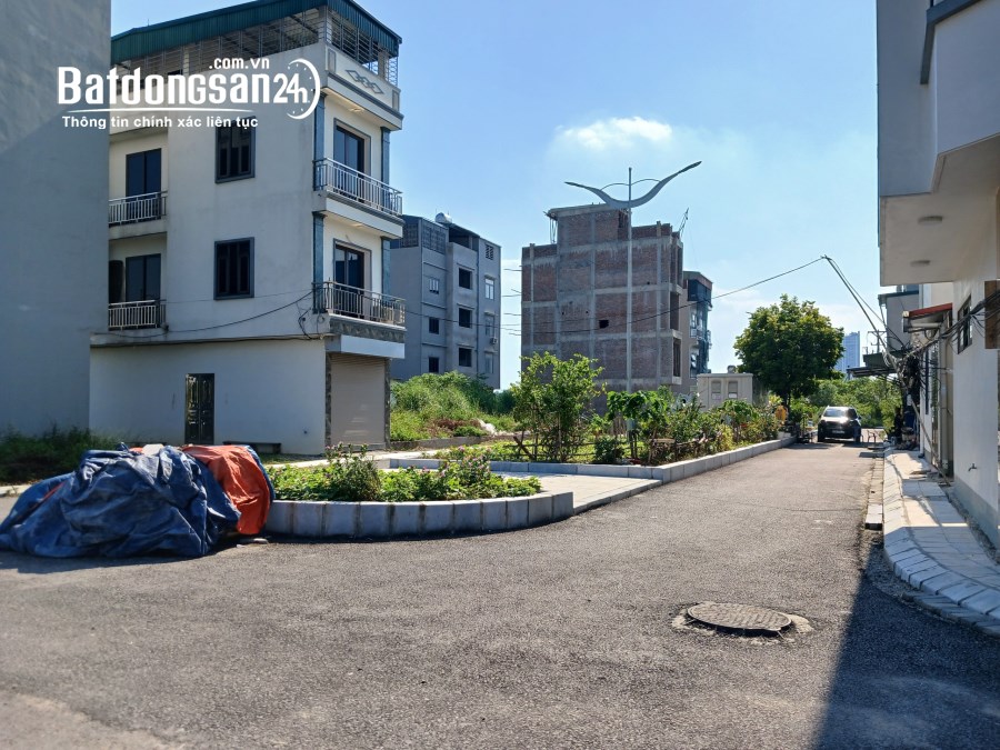 Bán đất TĐC mới phường Thượng Thanh quận Long Biên. Lô góc, vỉa hè 2m50, 30m2 ~ 4,5ỷ