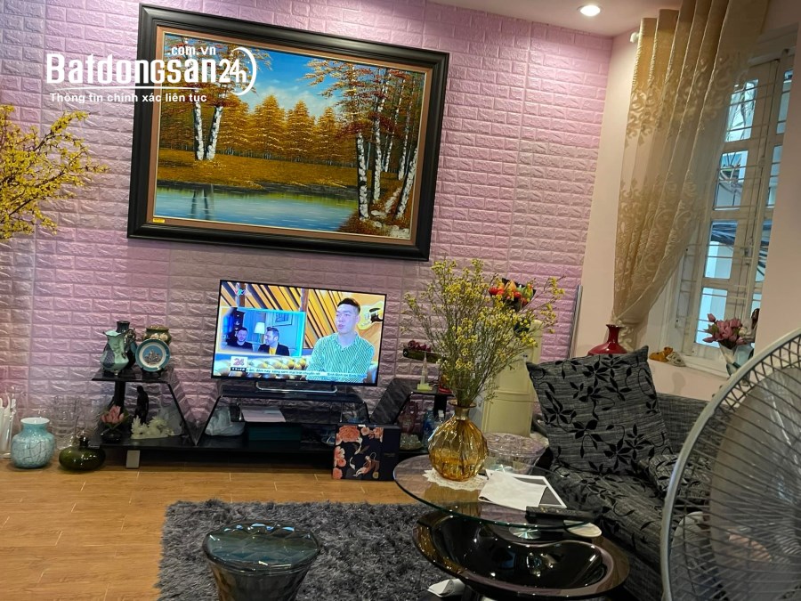 BÁN 70M2 ĐẤT TỨ LIÊN -  TẶNG NHÀ - NGÕ Ô TÔ, Quận Tây Hồ