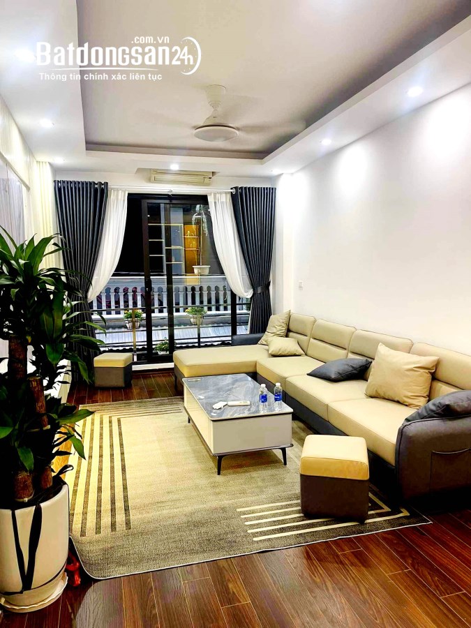 Bán nhà Văn Phú 39m2 5 tầng, Nhà mới, tặng nội thất, ở ngay 7.2 tỷ., Quận Hà Đông