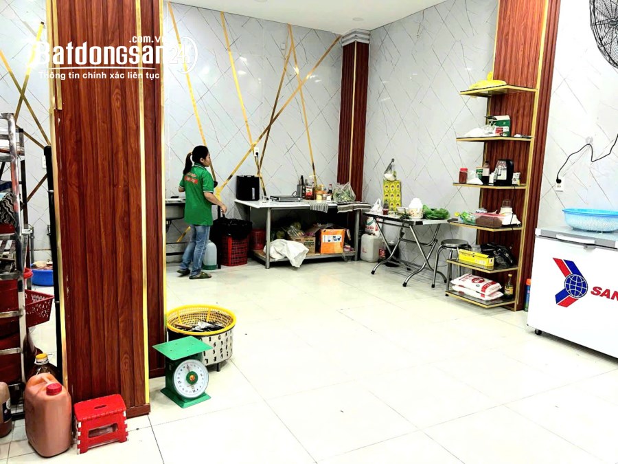 Bán nhà mặt phố Đường Hà Huy Giáp, Phường Thạnh Lộc, Quận 12