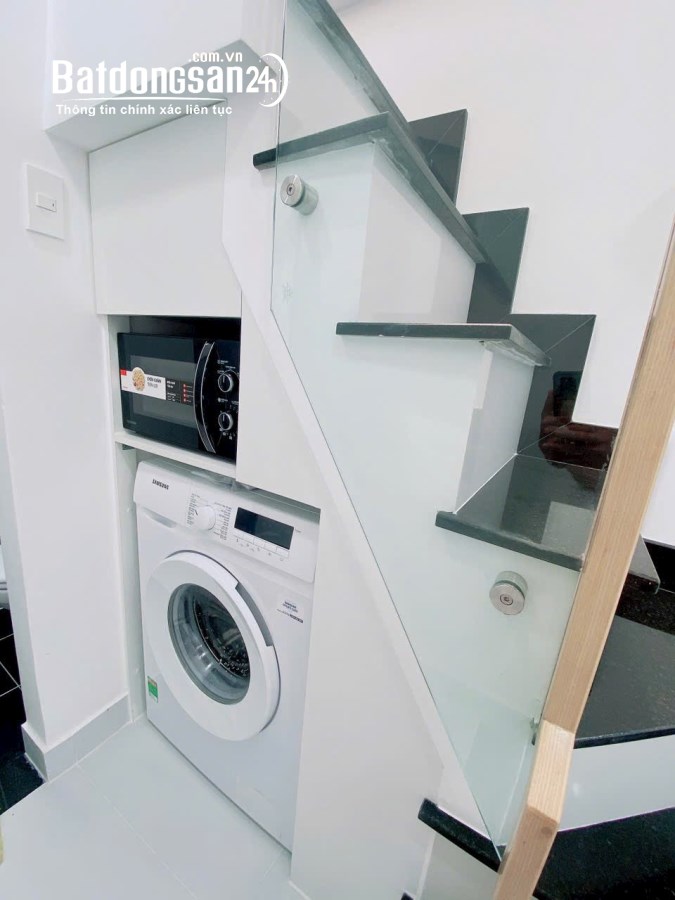 HH 50tr, Hạ 200tr chỉ 1 tỷ 690tr nhà CC mới 3T Huỳnh văn Bánh, Quận Phú Nhuận