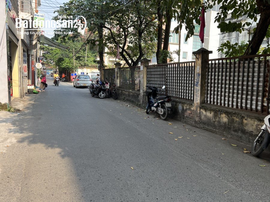 TÔI bán mảnh đất Khuất Duy Tiến 138m2 MT7.6m, Ô tô; Kinh doanh; , Quận Thanh Xuân