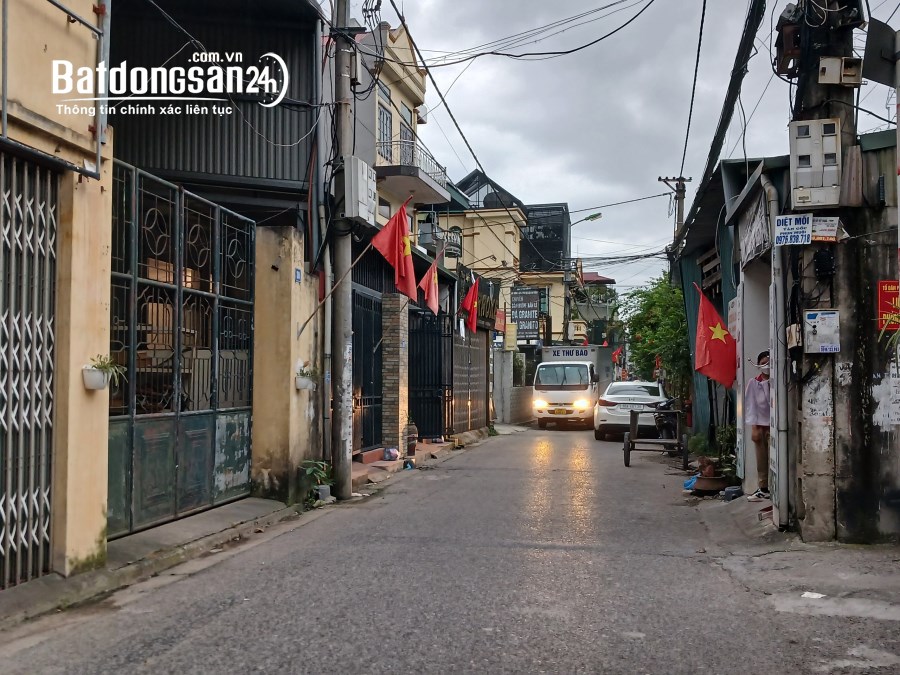 Bán đất mặt ngõ Hoa Lâm, đường ô tô, mặt tiền rộng, 76m2 ~ 6 tỷ, Quận Long Biên