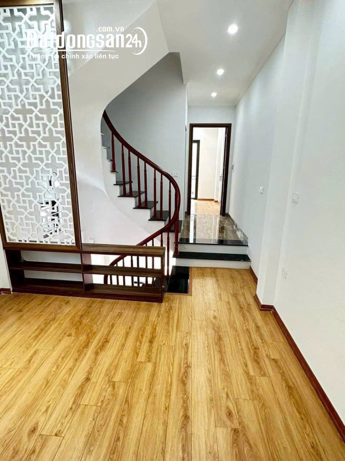 BÁN 42m2 NHÀ Ngay NGÃ TƯ NHỔN NGÕ NÔNG GẦN Ô TÔ 4 TẦNG, nhỉnh 4 T, Huyện Hoài Đức