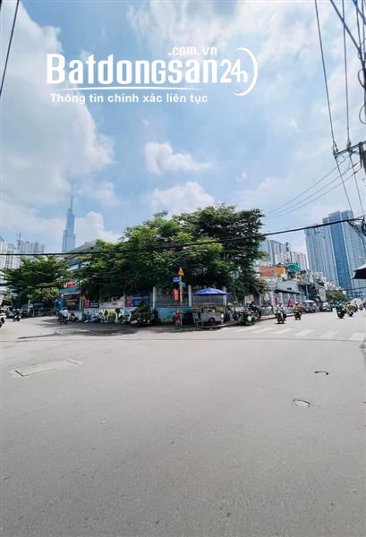 Hẻm nhựa xe hơi kinh doanh 3 tầng BTCT sát quận 1 - 35m, Quận Bình Thạnh