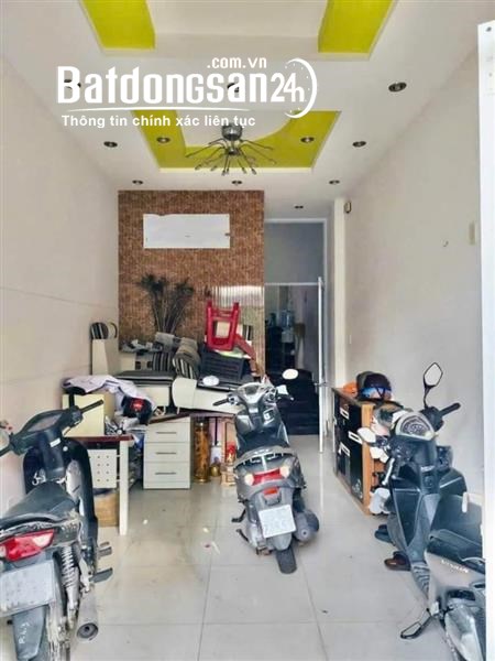 Hẻm nhựa xe hơi kinh doanh 3 tầng BTCT sát quận 1 - 35m, Quận Bình Thạnh