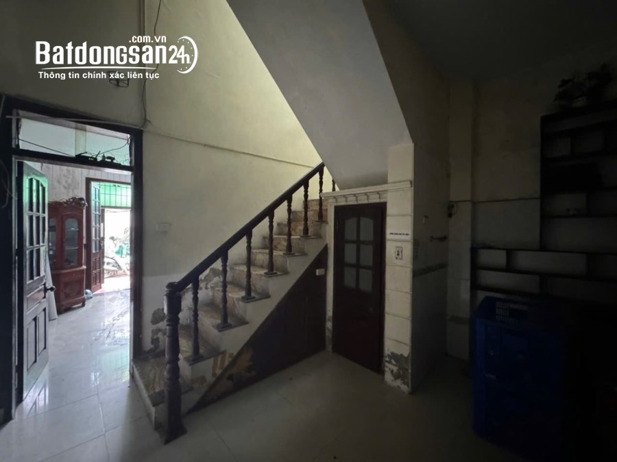 Bán Nhà ĐƯỜNG LÁNG Mặt Ngõ DT 68m2, 3 Tầng, MT 4,5m Bán 8,8 tỷ