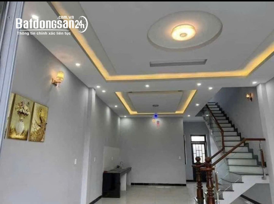 Cuối năm thiếu tiền nhập hàng tôi cần bán gấp căn nhà Đinh Đức Thiện, Bình Chánh