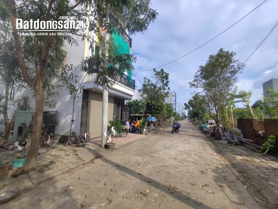BÁN ĐẤT DỊCH VỤ LẠI YÊN 63,3M2 GIÁ TỐT