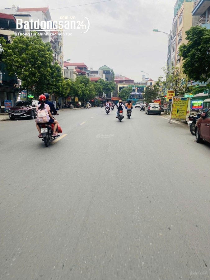 Bán đất Mặt phố Bà Triệu. Vị trí KD BẤT CHẤP 24/7, SẦM UẤT NHẤT KHU. LH 0982693883