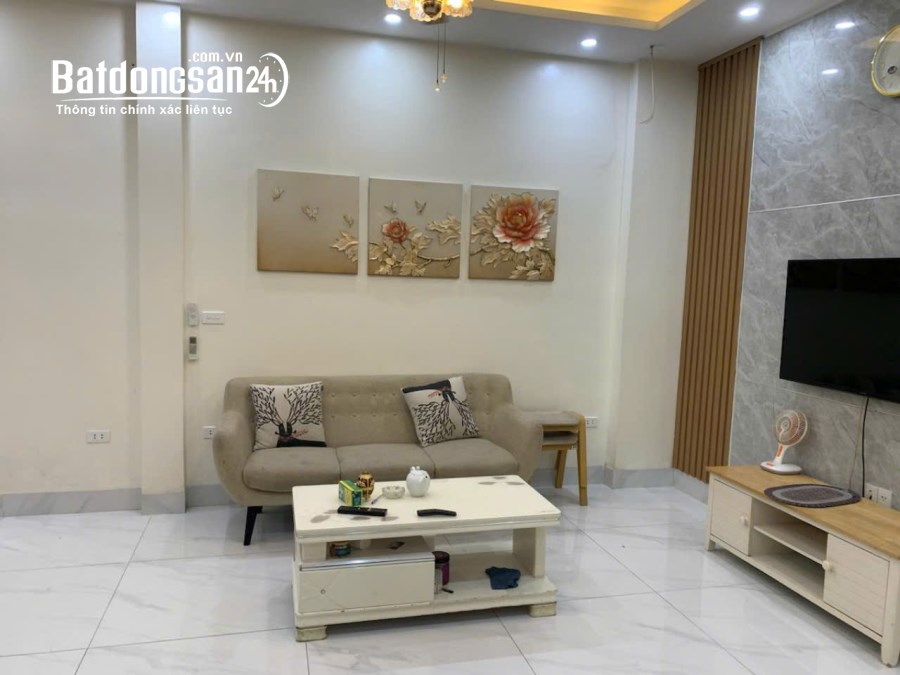 Bán nhà Bạch Đằng, Hai Bà Trưng 63m x MT 6.1m x 3PN, ngõ nông, gần ô tô