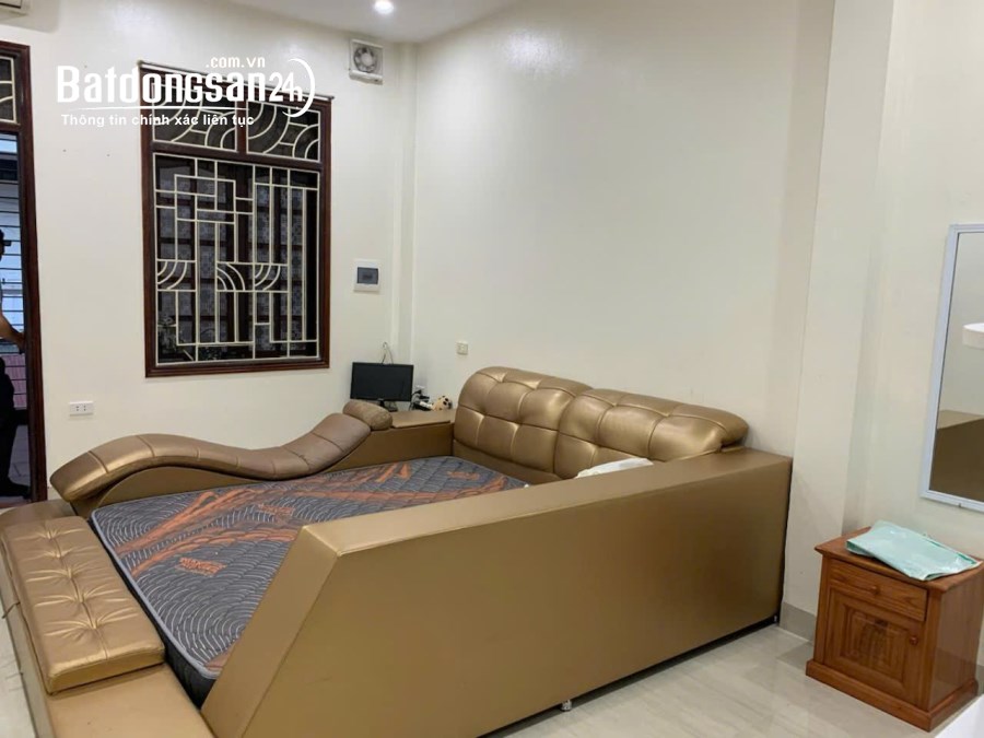 Bán nhà Bạch Đằng, Hai Bà Trưng 63m x MT 6.1m x 3PN, ngõ nông, gần ô tô